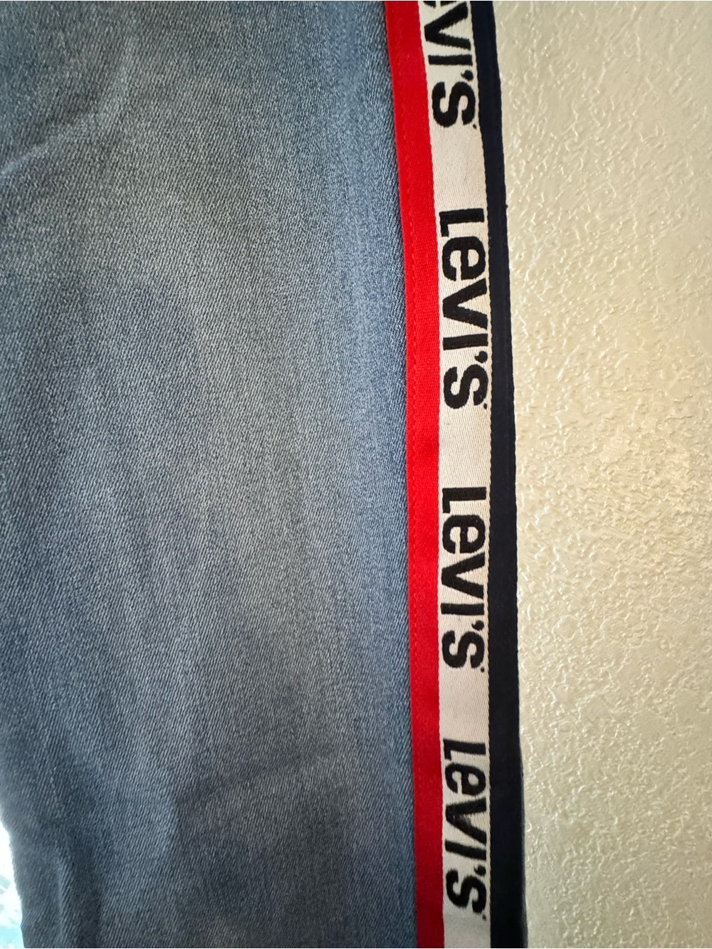 Levi's women's Light Blue Jeans with Signature Side Stripe